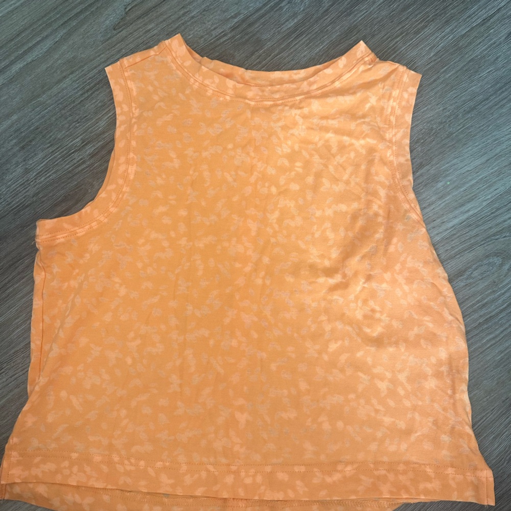 Muscle tee